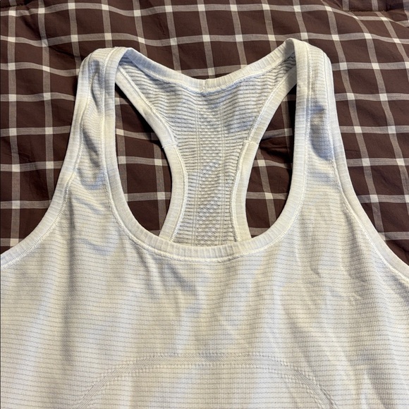 Lululemon Swiftly tech tank reg length - Picture 6 of 7